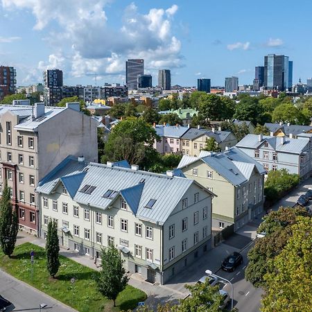 Central & Cozy Rooftop Flat Apartment Tallinn Exterior photo