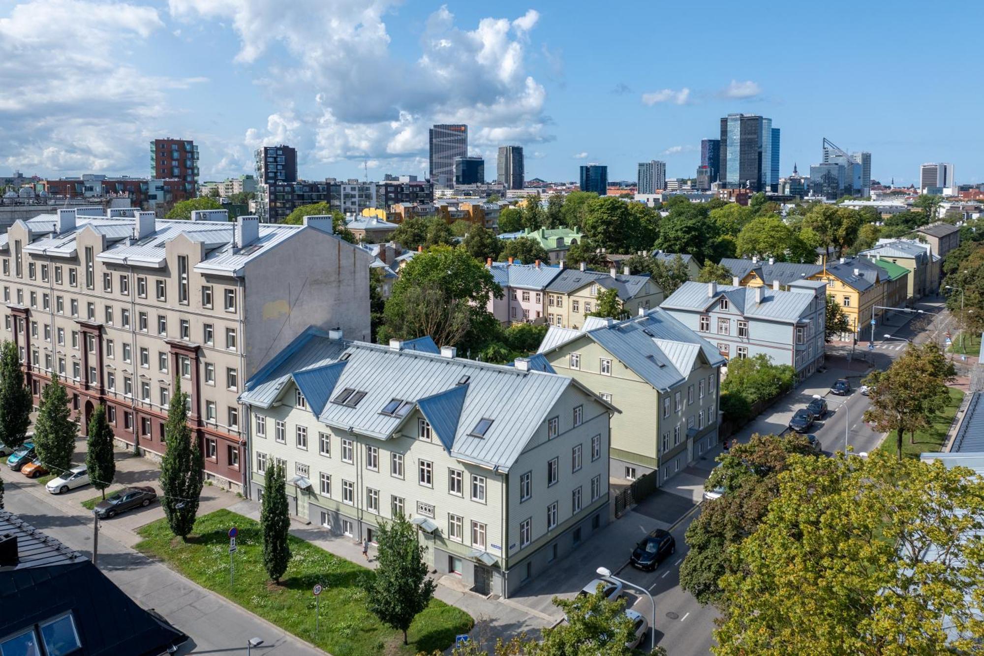 Central & Cozy Rooftop Flat Apartment Tallinn Exterior photo